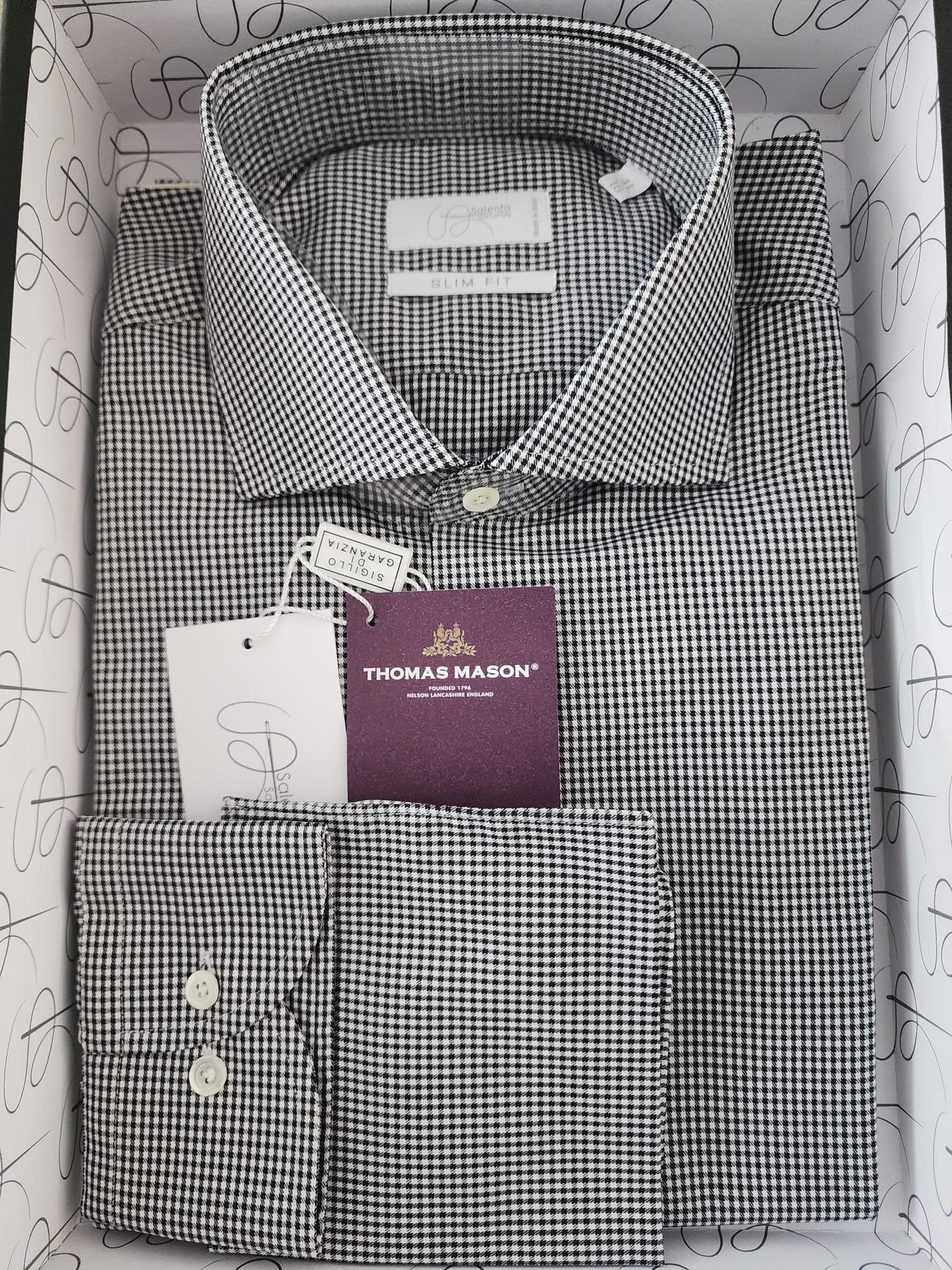 Slim & Contemporary Fit Checkered Thomas Mason 100% Cotton Shirt - Made in Italy